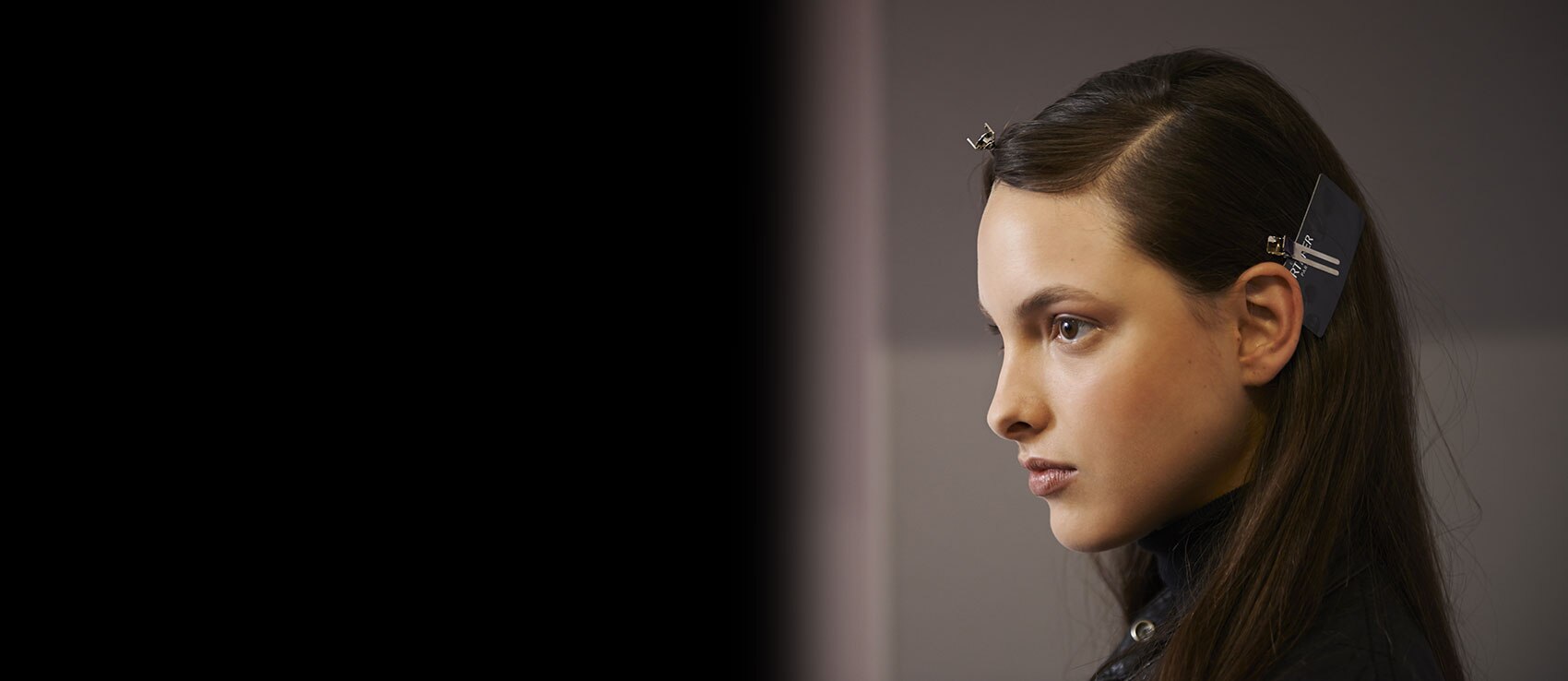 Backstage Andrew GN collection Spring-Summer 2016 René Furterer Fashion Week hair | René Furterer Backstage Andrew GN collection Spring-Summer 2016 René Furterer Fashion Week hair | René Furterer