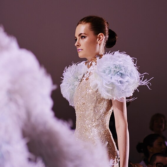 Backstage Ralph & Russo collection haute couture Automne-Hiver 2017-18 Fashion Week Paris | René Furterer Backstage Ralph & Russo collection haute couture Automne-Hiver 2017-18 Fashion Week Paris | René Furterer